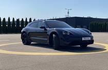 Porsche Taycan Cross Turismo Exclusive Manufaktur