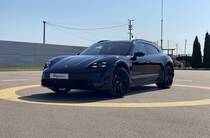 Porsche Taycan Cross Turismo Exclusive Manufaktur