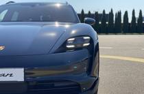 Porsche Taycan Cross Turismo Exclusive Manufaktur