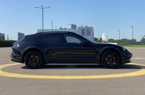 Porsche Taycan Cross Turismo Exclusive Manufaktur