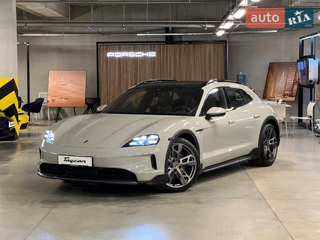 Porsche Taycan Cross Turismo Base