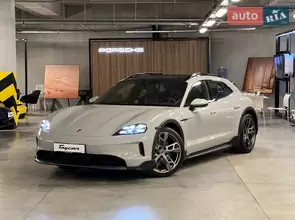 Porsche Taycan Cross Turismo