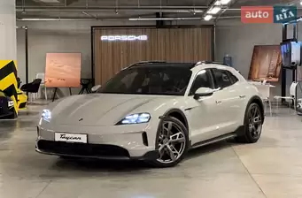 Porsche Taycan Cross Turismo