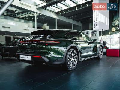Новый Porsche Taycan Cross Turismo 2024 - фото 5