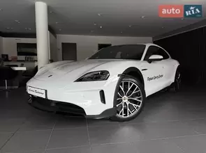 Porsche Taycan Cross Turismo
