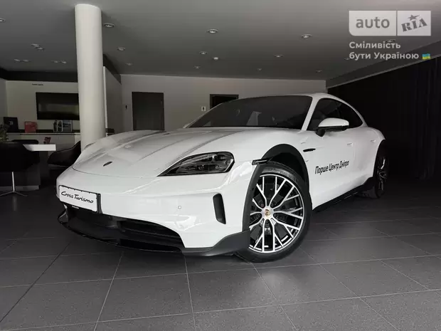 Porsche Taycan Cross Turismo Base