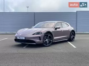Porsche Taycan Cross Turismo