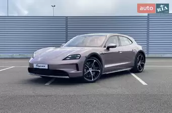 Porsche Taycan Cross Turismo