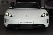 Porsche Taycan Cross Turismo Base