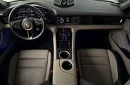 Porsche Taycan Cross Turismo Base