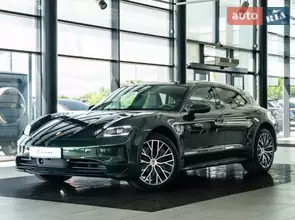 Porsche Taycan Cross Turismo