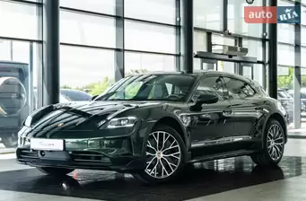 Porsche Taycan Cross Turismo