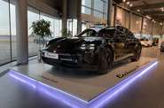 Porsche Taycan Sport Turismo Base