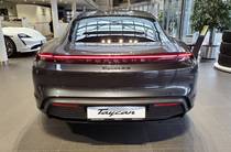 Porsche Taycan Base