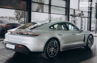 Porsche Taycan 2023 Base
