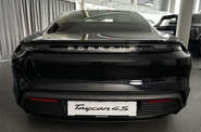 Porsche Taycan Base