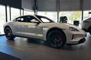 Porsche Taycan Base