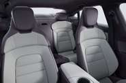 Porsche Taycan Base