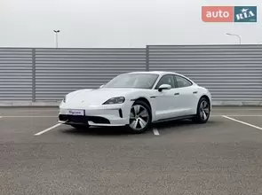 Porsche Taycan