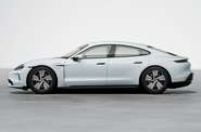 Porsche Taycan Base