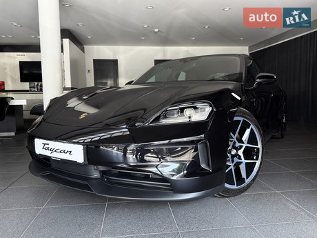 Porsche Taycan 2025