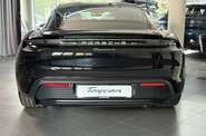 Porsche Taycan Base
