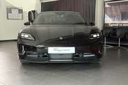 Porsche Taycan Base