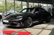 Porsche Taycan Base