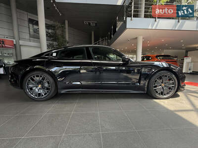 Новий Porsche Taycan 2025 - фото 4