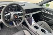 Porsche Taycan Base