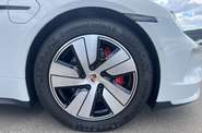 Porsche Taycan Base