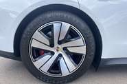 Porsche Taycan Base