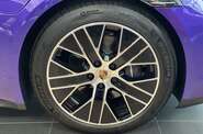 Porsche Taycan Base
