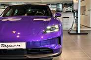 Porsche Taycan Base
