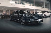 Porsche Taycan Base