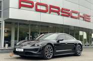 Porsche Taycan Base