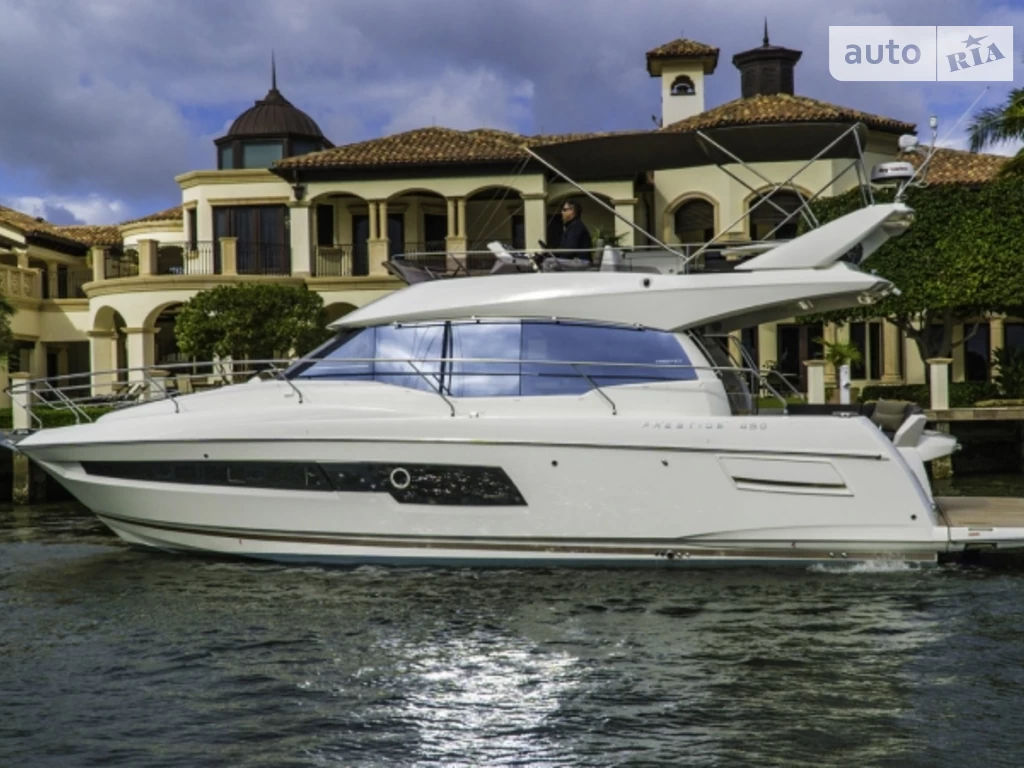 Prestige Yachts Flybridge Line Base