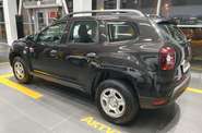 Renault Duster Life