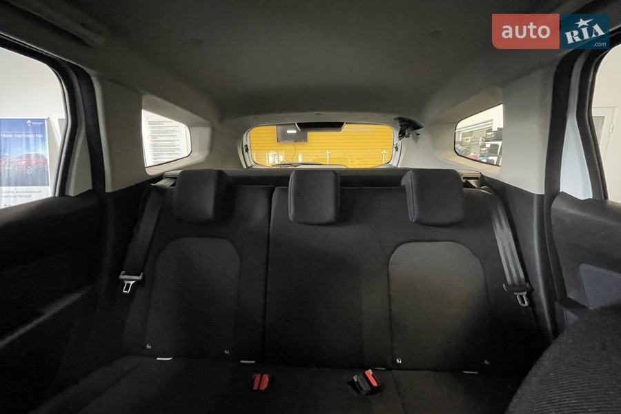 Renault Duster - фото 18