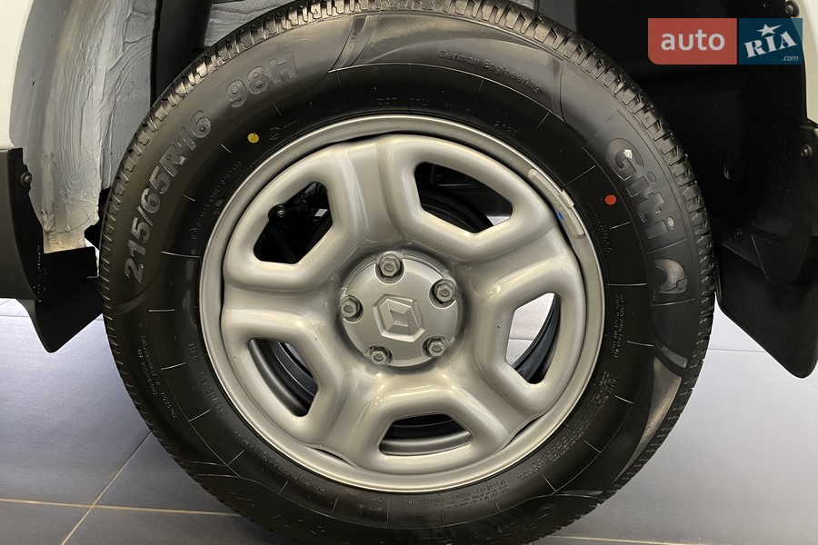 Renault Duster - фото 8