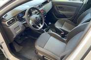 Renault Duster - фото 16