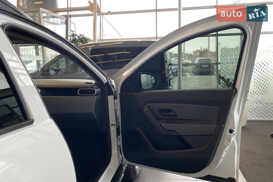 Renault Duster - фото 12