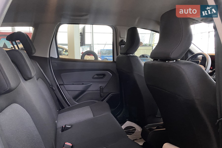 Renault Duster - фото 28