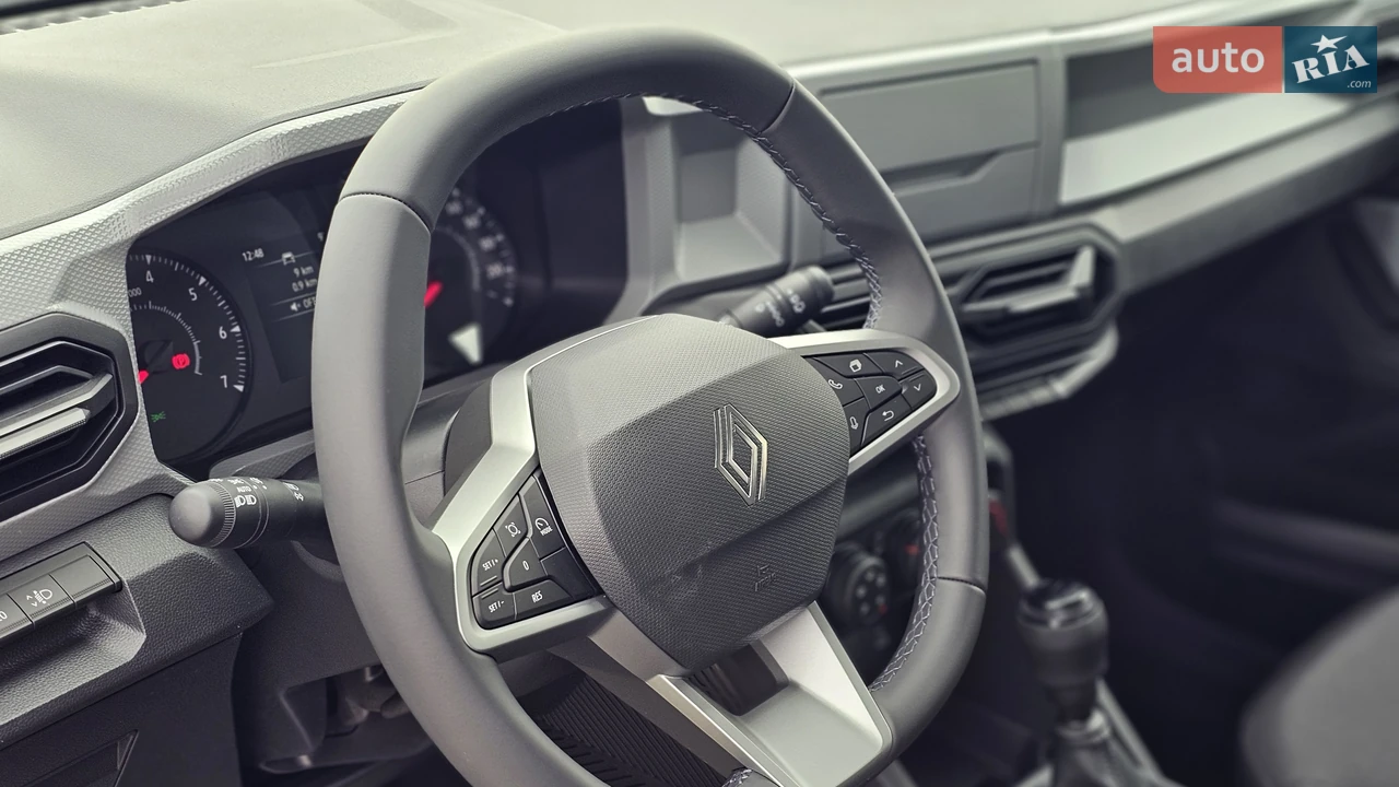 Renault-15