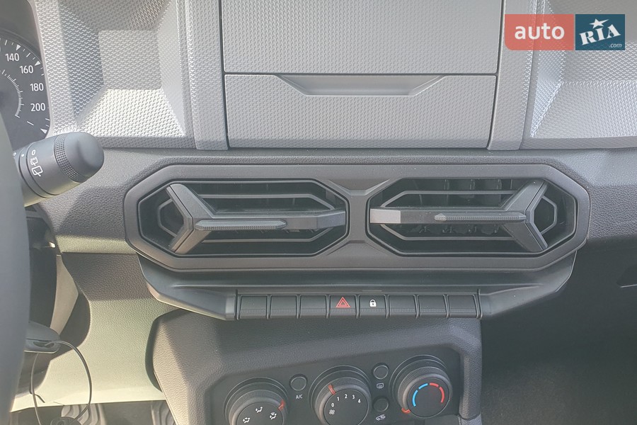 Renault Duster - фото 15