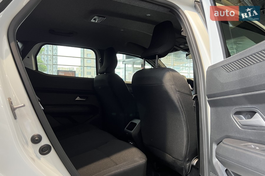 Renault Duster - фото 16