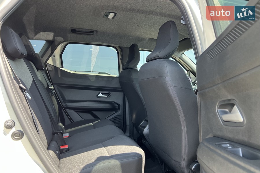 Renault Duster - фото 16