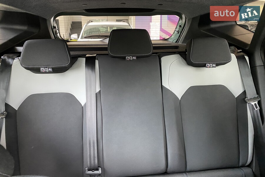Renault Duster - фото 16