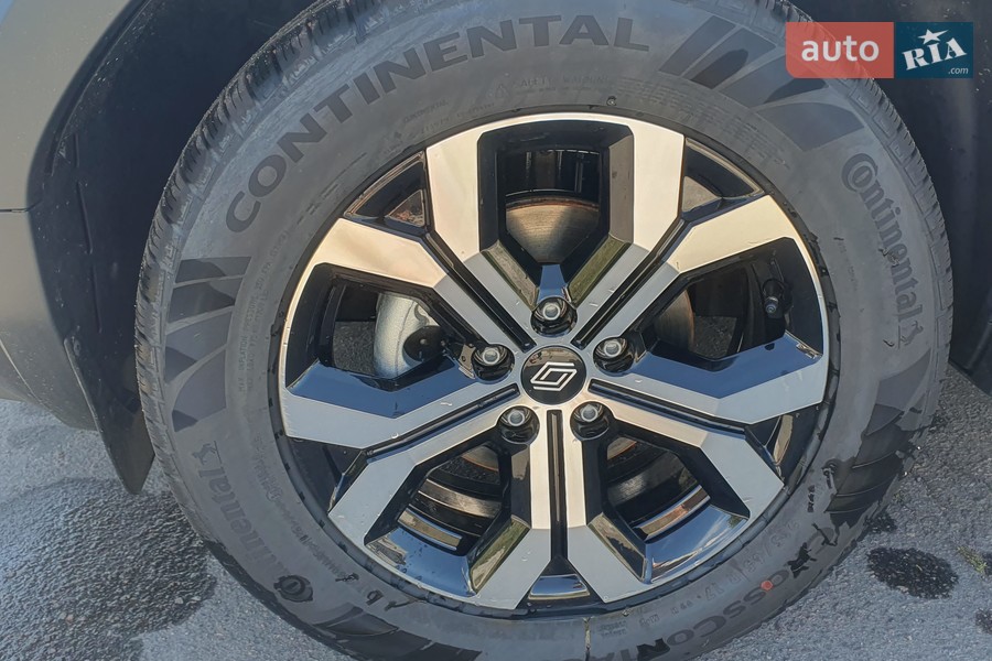 Renault Duster - фото 10