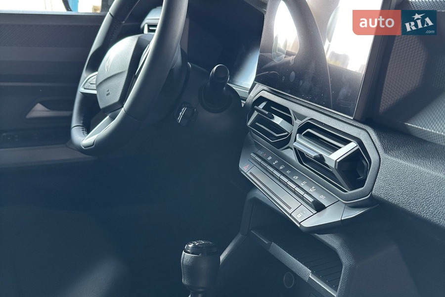 Renault Duster - фото 20